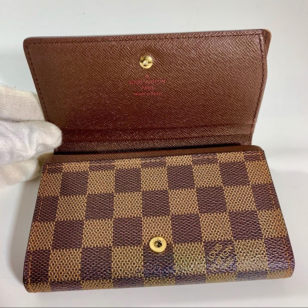 Louis Vuitton Porte Monnaie Bill wallet